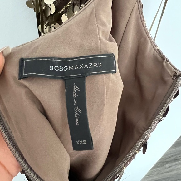 BCBG Max Azria bronze sequin shift dress.
Size XXS. - Picture 5 of 6